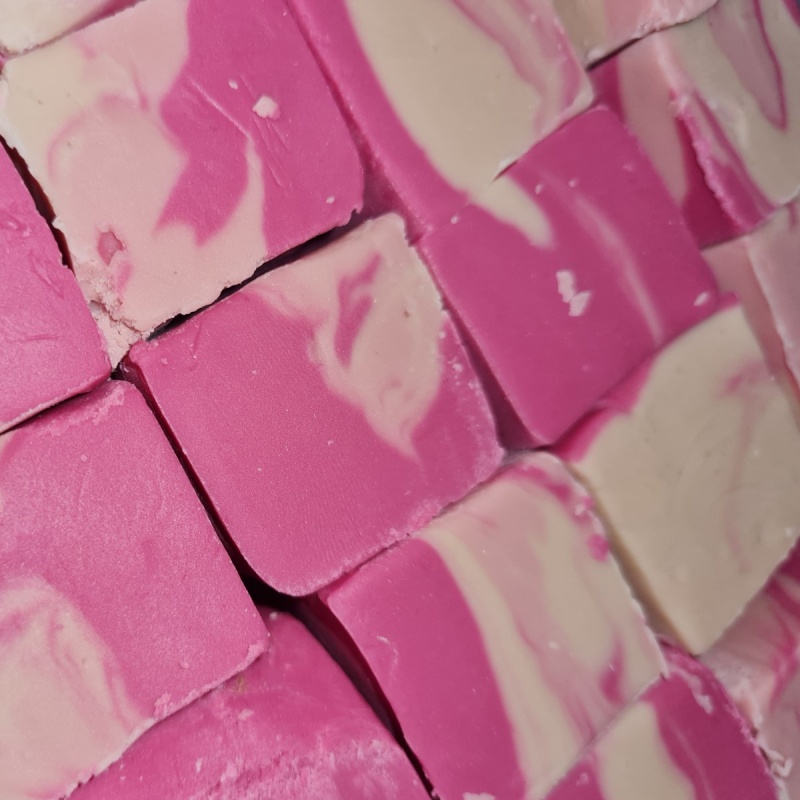 Raspberry Pink Gin Flavour Luxury Hand Made Fudge Factory